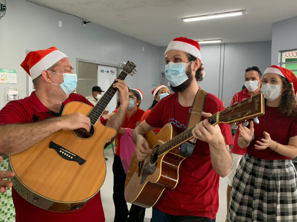 Natal de Amor é comemorado com pacientes do Hospital Municipal de Caucaia
