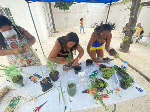 Educação ambiental: Projeto Viveiro Educativo promove oficina de hortas no bairro Cigana